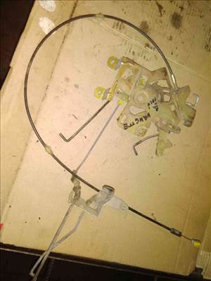 Nissan Vanette Cargo Bal Tolóajtó Zárszerkezet