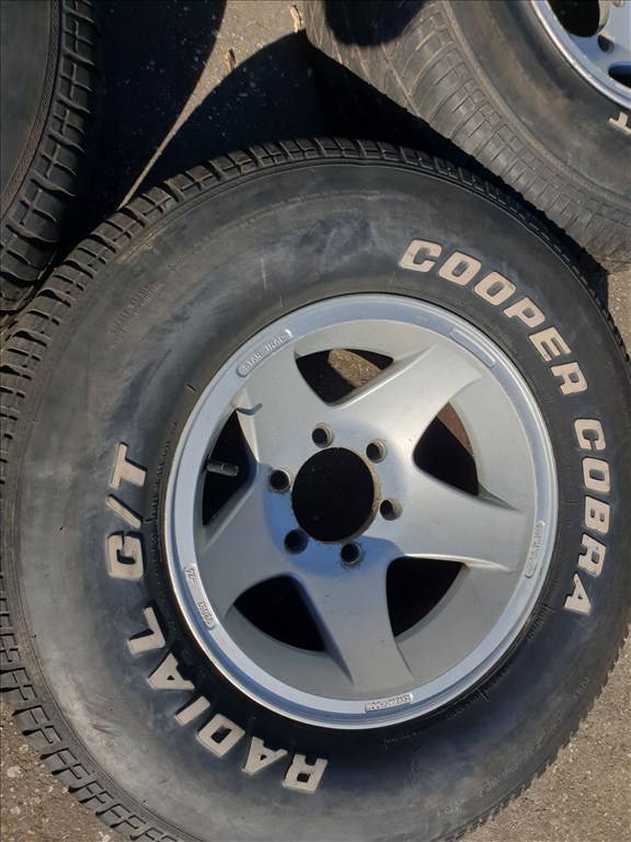 8x15 et(-23) 6x139,7 Superior U.S.A 3. kép