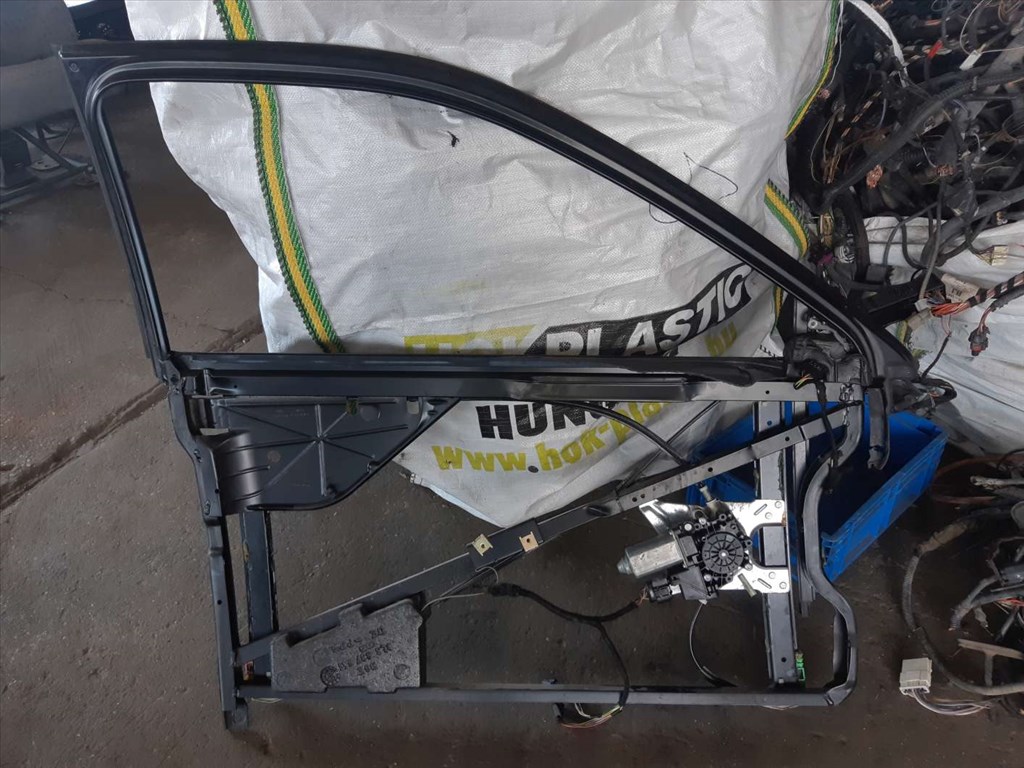 Audi A3 8L Bal Elsõ Ablakemelõ Szerkezet Elektromos 2. kép