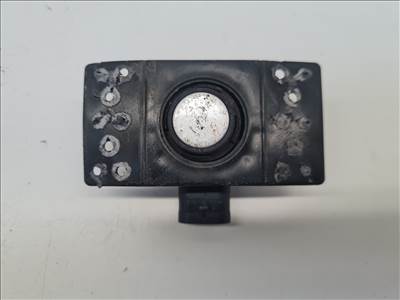 Volkswagen Golf VII első tolatóradar (25465) 510919494a