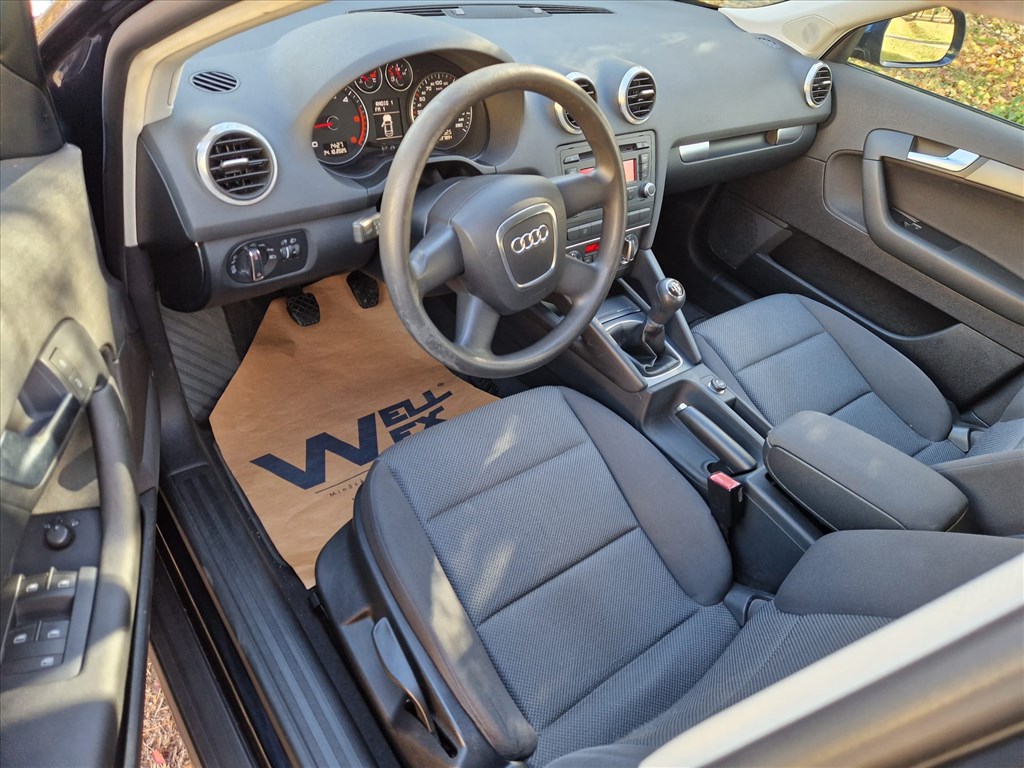 AUDI A3 1.9 TDI Ambiente FACELIFT/DIGIT KLÍMA/4EL.ABLAK/EL.TÜKRÖK/FRISS MŰSZAKI 9. kép