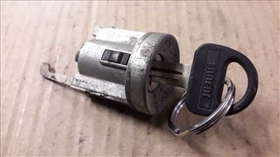 Opel Frontera A Gyújtáskapcsoló Zárbetét