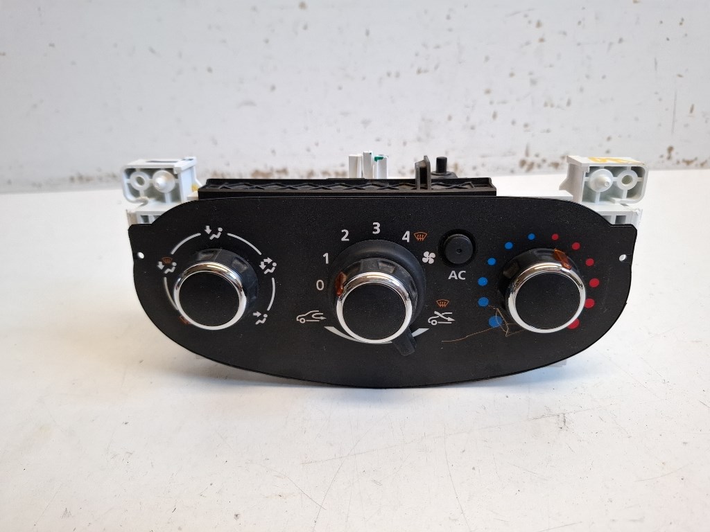 Dacia duster (HS) fûtéskapcsoló (fûtés kapcsoló) CA109002 1. kép