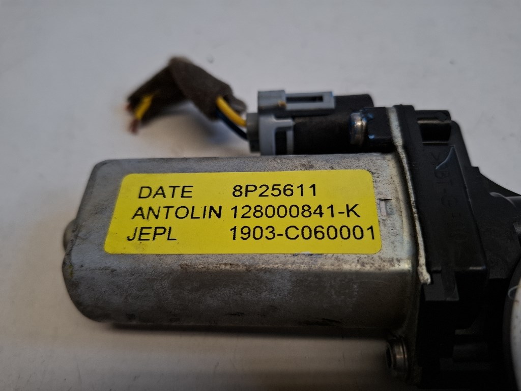 Dacia duster (HS) bal hátsó ablakemelõ motor 128000841 3. kép