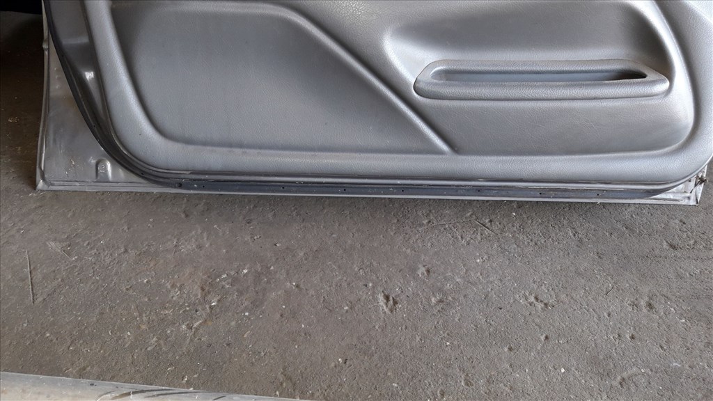 Suzuki Swift II 96-03 Bal Elsõ Ajtó 3. kép