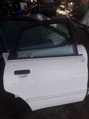 Audi A4 B5 Jobb Hátsó Ajtó