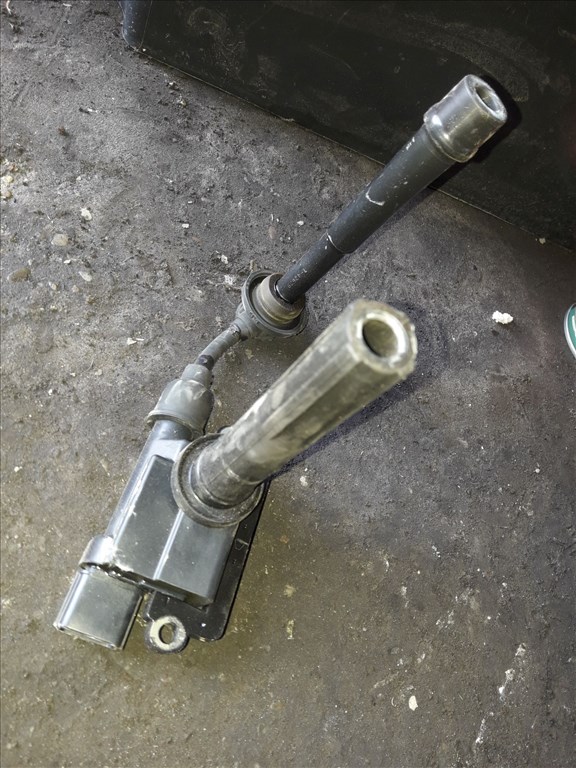 Suzuki Swift III 04-10 Gyújtótrafó 83E1 4Z16 1841 2. kép