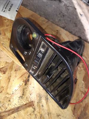 BMW E36 Bal Első Szellőző