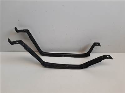 Mazda CX-3  üzemanyagtank tartó pánt