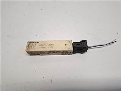 Mazda CX-3  központizár antenna KD47676NXA