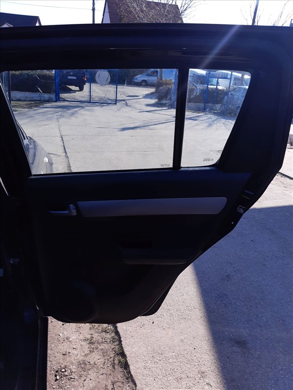 Suzuki Swift III 04-10 Jobb Hátsó Ajtó 43R-00351 5. kép