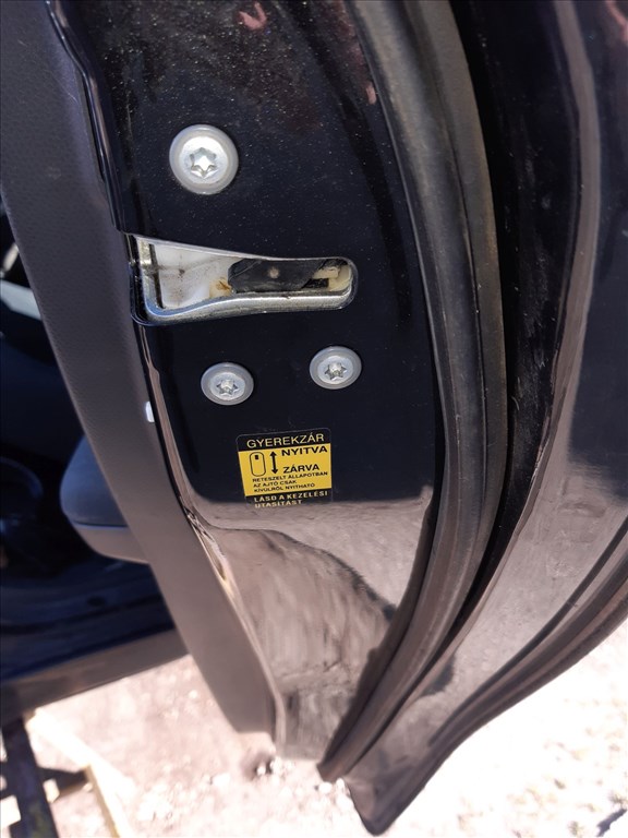 Suzuki Swift III 04-10 Jobb Hátsó Ajtó 43R-00351 7. kép