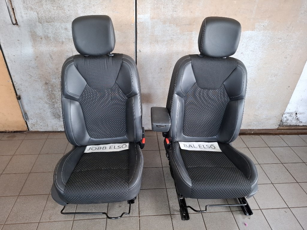 Renault Clio 5 ajtós ülés 1. kép