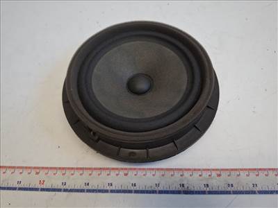 Suzuki Splash jobb első hangszóró