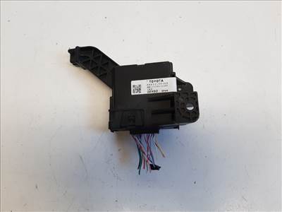 Toyota Yaris (XP130) klímavezérlő 886500D360 MB1777005100