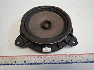 Toyota Yaris (XP90) bal hátsó hangszóró 861600D190