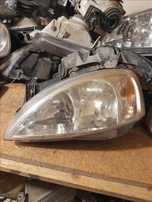 Opel corsa c bal első fényszóró 