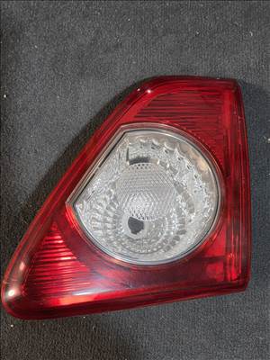 Toyota Corolla E15 jobb hátsó belső lámpa 8158112110