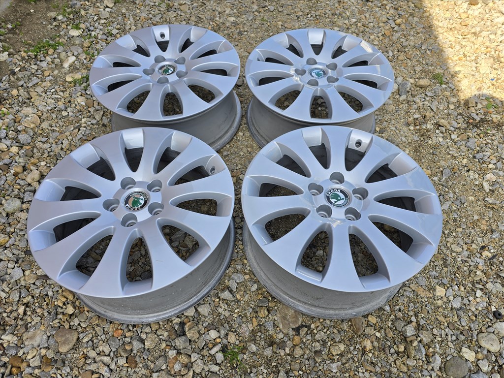  17-es,5x112-es újszerű gyári Audi alufelni 1. kép