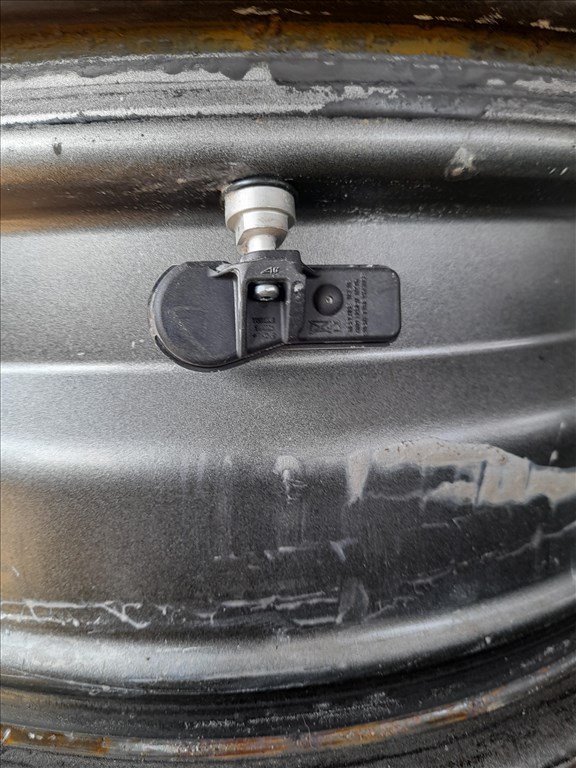  5x112 lyukosztású 6,5JJ 17" használt lemezfelni 3. kép