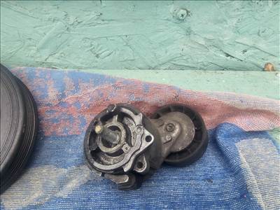 Opel Combo C Szijfeszitő görgő 