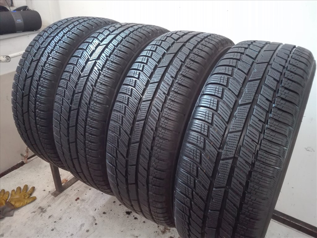 235/55R18 Toyo téli gumi garnitúra 235/55 r18 1. kép