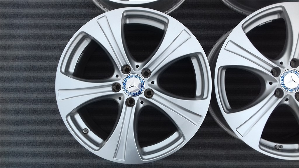  5x112 lyukosztású 8JJ 18" újszerű Mercedes (gyári felni) alufelni 4. kép