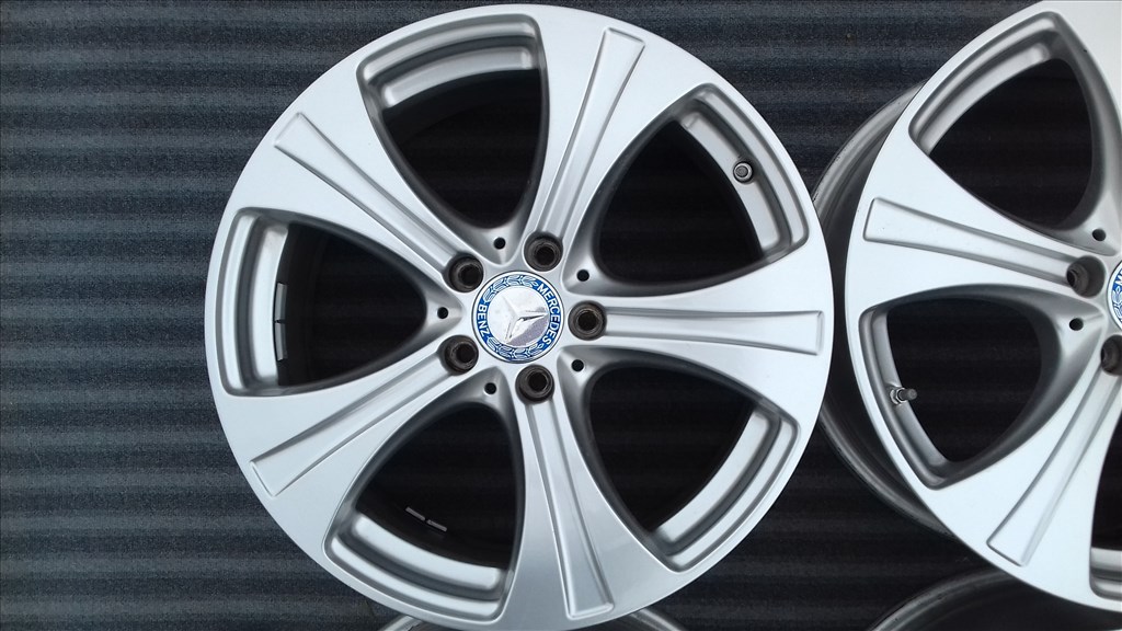  5x112 lyukosztású 8JJ 18" újszerű Mercedes (gyári felni) alufelni 5. kép