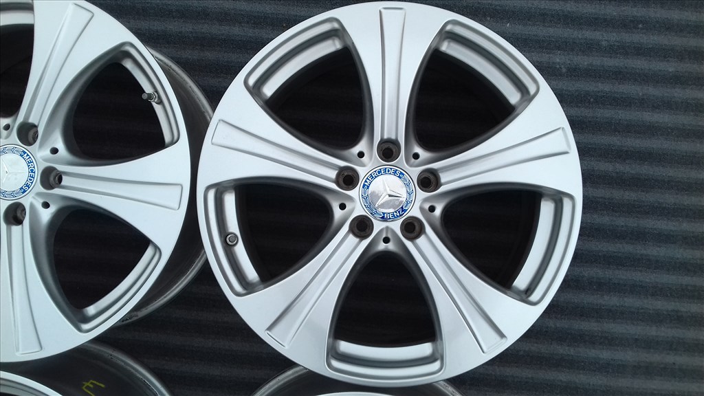  5x112 lyukosztású 8JJ 18" újszerű Mercedes (gyári felni) alufelni 6. kép