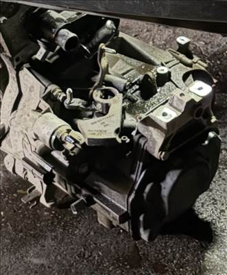 FXQ Váltó Golf V Octavia Leon 1.4  fxq050815