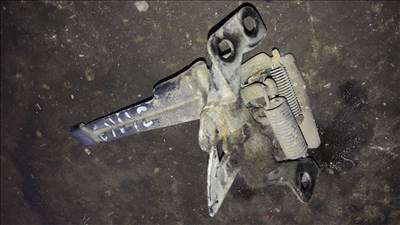 Honda Civic VIII Motorháztető Zárszerkezet