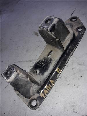 Skoda Fabia 06- Bal Váltótartó Bak