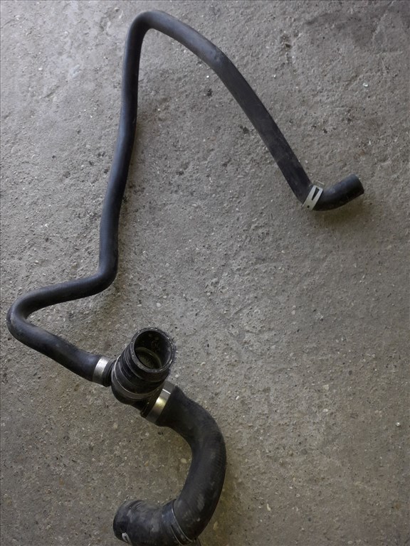 Opel Astra H Vízcsõ  Elosztó 13 118 272 JB 2. kép