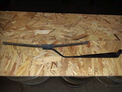 Suzuki Swift III 04-10 Bal Első Ablaktörlő Kar