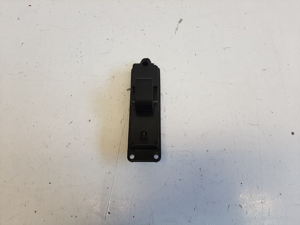 Mazda 6 (GH) jobb elsõ ablakemelõ kapcsoló GS1D66370 1. kép