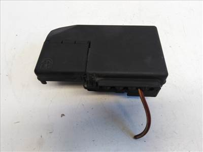 Opel Corsa D  akkumulátor biztosíték 17184331