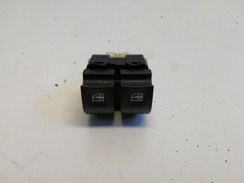 Renault Clio bal elsõ ablakemelõ kapcsoló 254118722R 1. kép