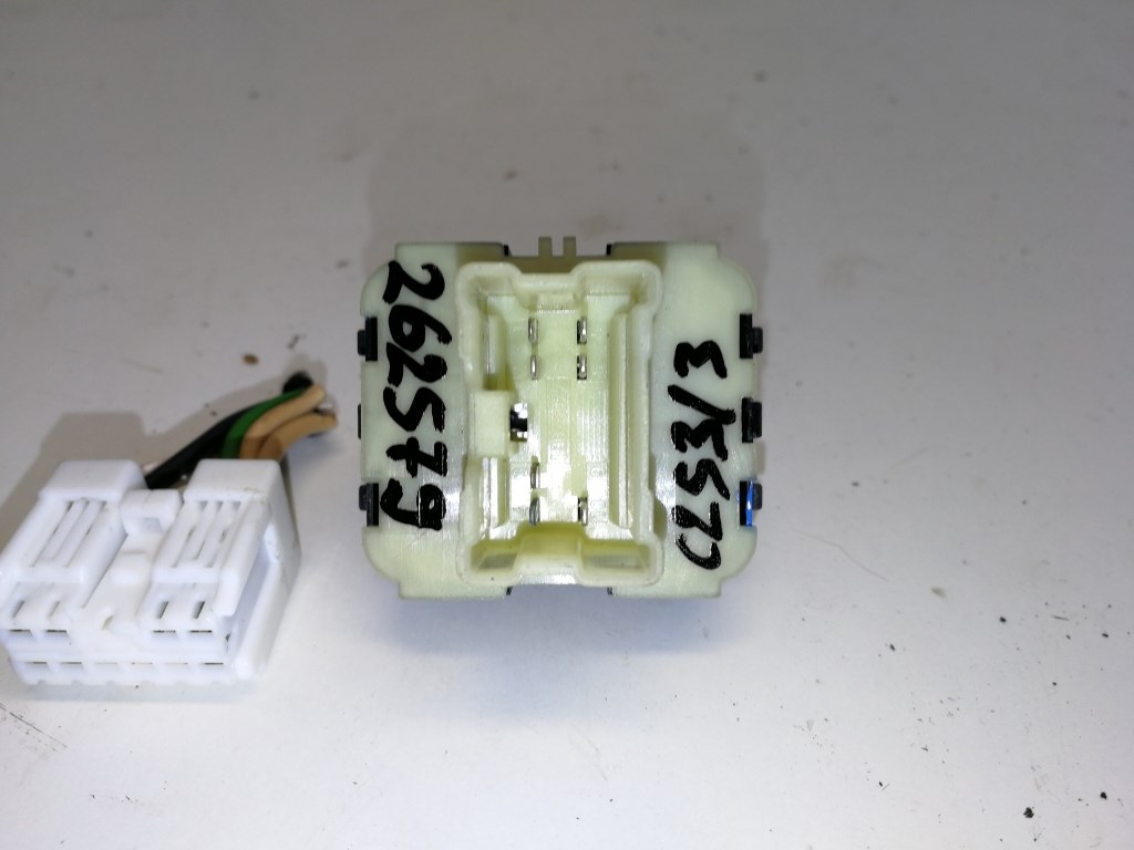 Renault Clio bal elsõ ablakemelõ kapcsoló 254118722R 3. kép