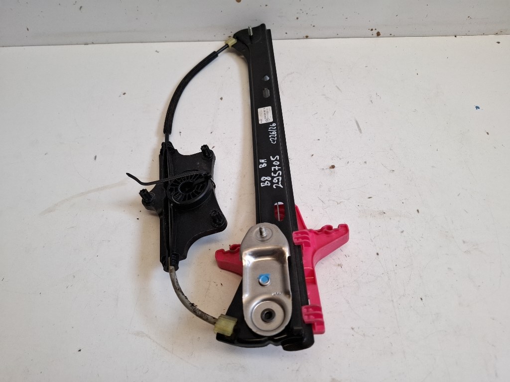 Volkswagen Passat VIII kombi bal hátsó Ablakemelõ szerkezet elektromos 3G9839461B 2. kép