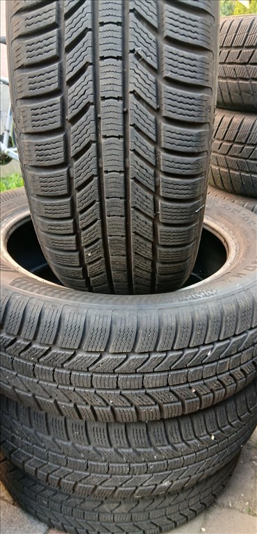  215/55R17 használt Continental TS 870P téli gumi szett 2021 1. kép