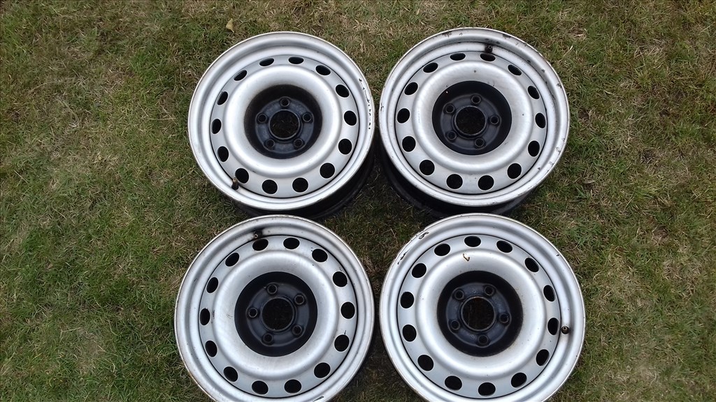  5x108 lyukosztású 6,5JJ 15" használt lemezfelni Peugeot Expert Citroen Jumpy  Fiat Scudo 1. kép