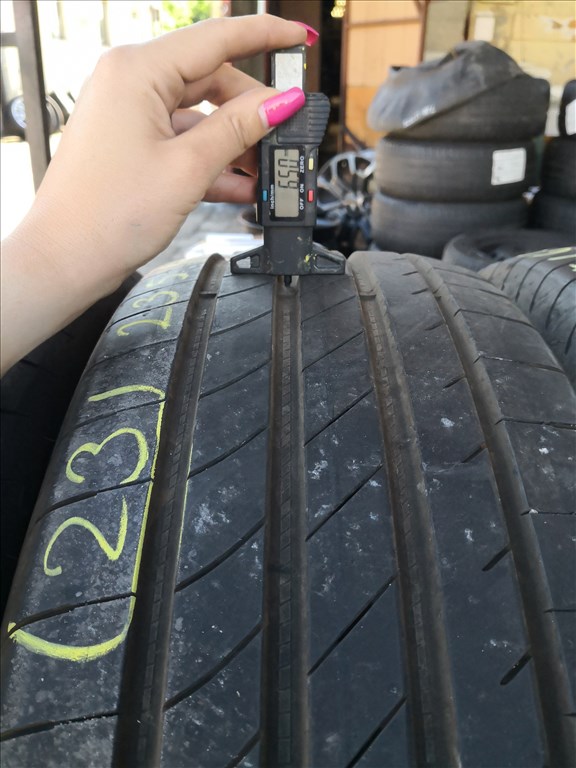 235/60 R18 Goodyear nyári gumi 42000ft a 2db/23/ 1. kép