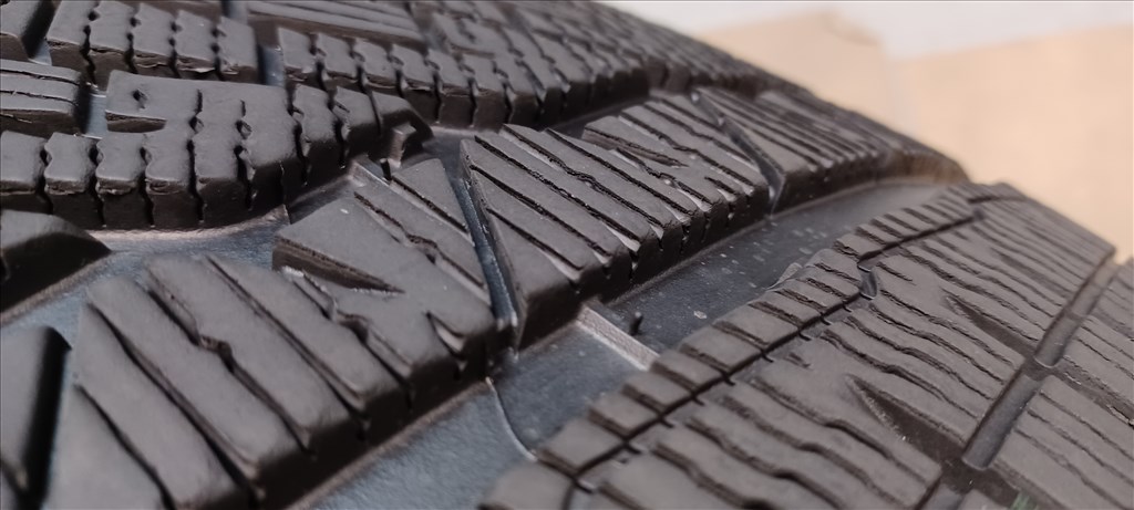 Mercedes W213 E 5x112 8x18 ET43 245/45 R18 téli gumikkal 4db 9. kép