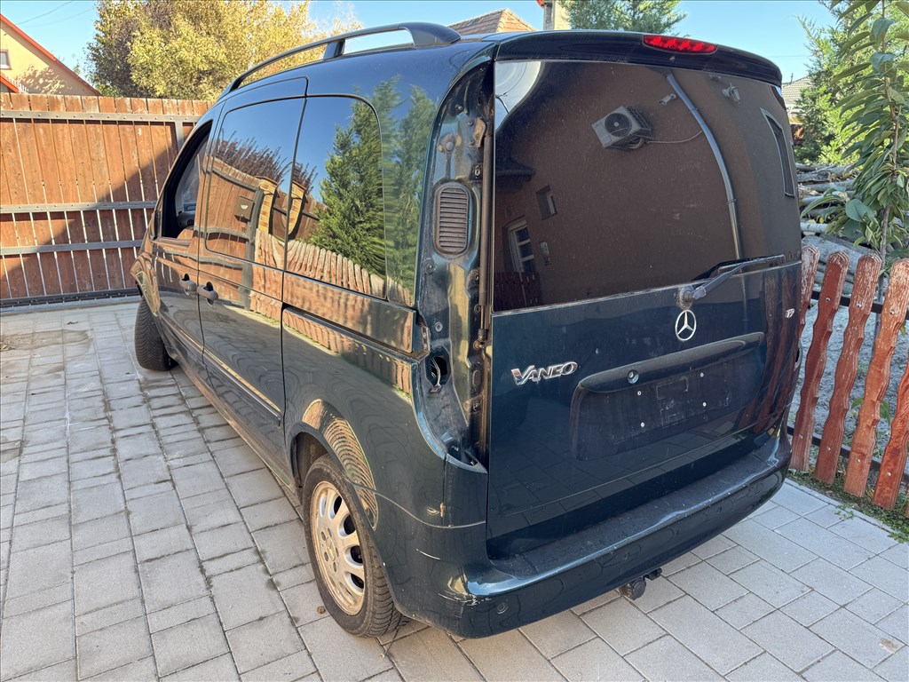 Mercedes Vaneo (W414) bontott alkatrészei 1. kép