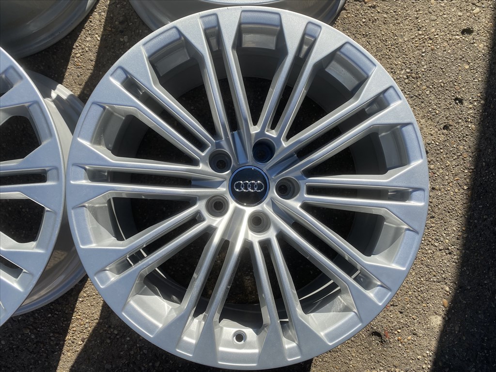4db gyári 18" Audi A5/S5 alufelni. (4144) 2. kép