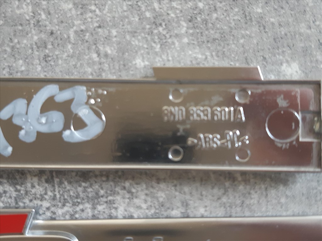 Audi S-Line A1, A2, A3, A4, A5, A6, A7, Q2, Q3, Q5, Q7, Q8, TT embléma, csomagtérajtó felirat  8n0853601a 4. kép