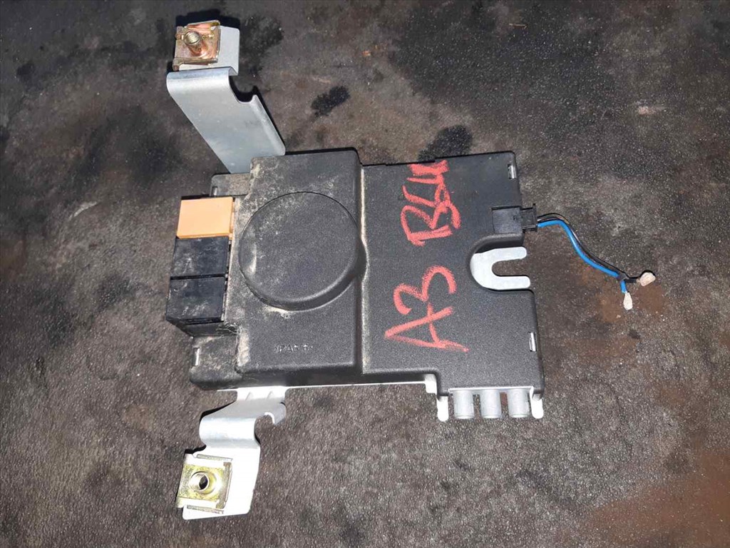 Audi A3 8P Rádió Erõsítõ 8P3 035 225 1. kép