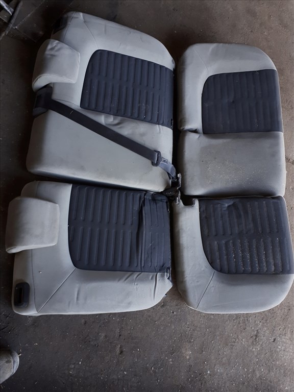 Fiat Grande Punto Hátsó Ülés 1. kép