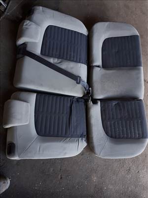 Fiat Grande Punto Hátsó Ülés