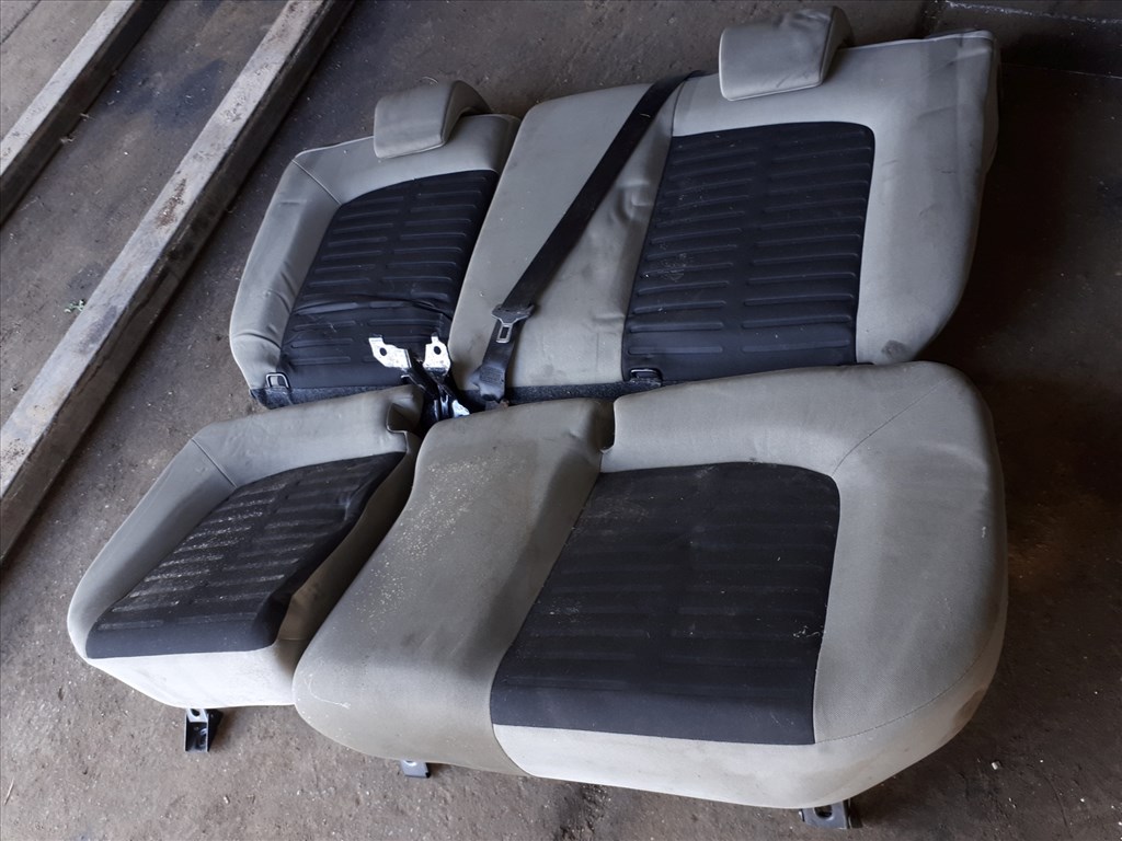 Fiat Grande Punto Hátsó Ülés 2. kép